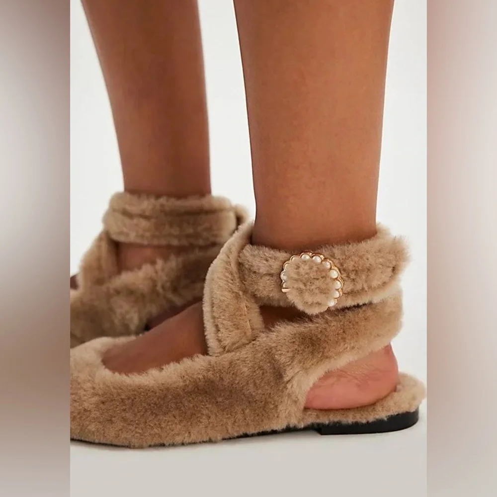 Free People Faux Fur Shearling Parisa Pointed Fuzzy Flats Almond Butter 8.5 NWT